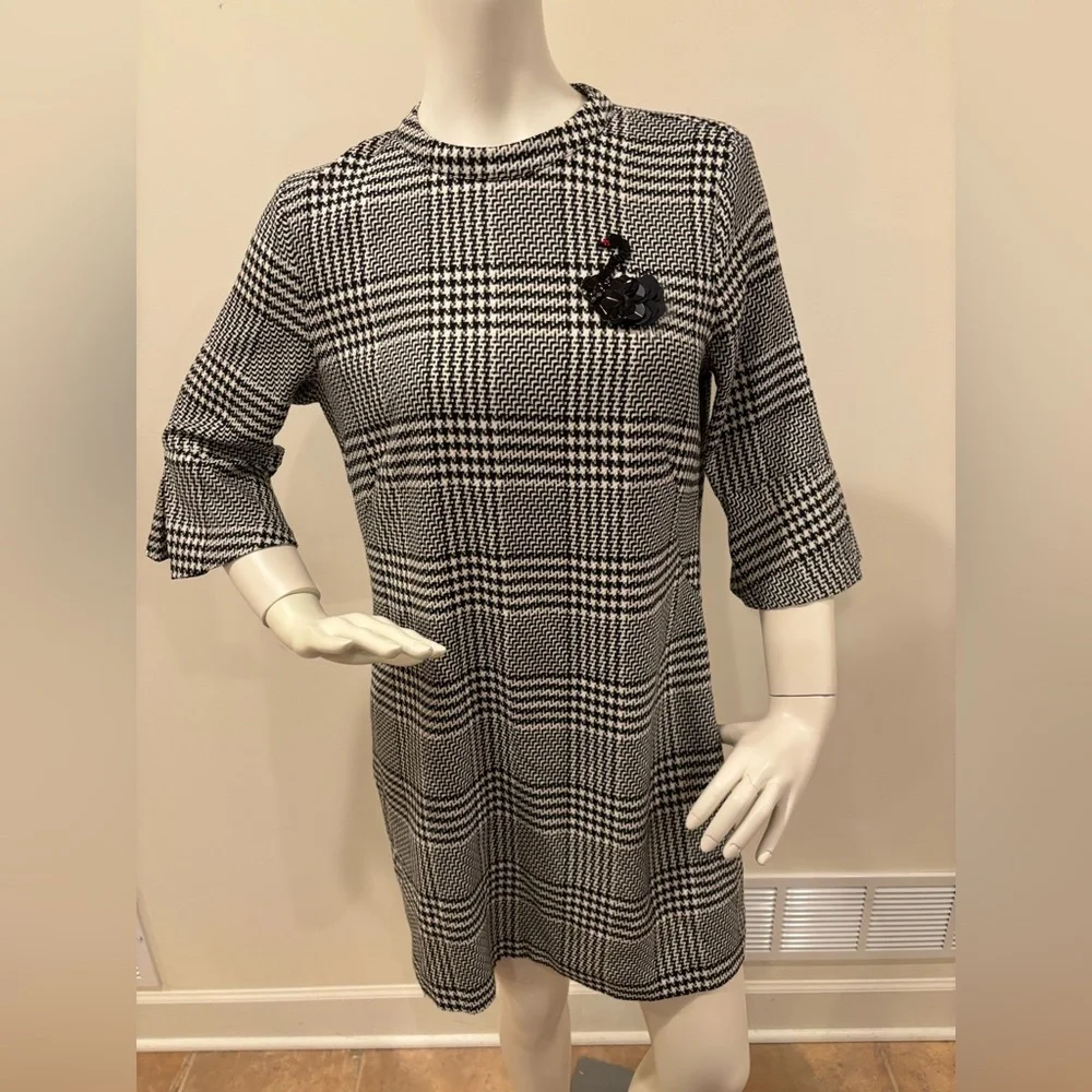 H&M Houndstooth Black and White Dress with Swan Sequin Appliqué, size 12